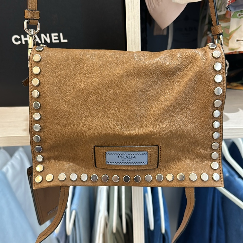 Prada etiquette small leather studded. Tan crossbody - Picture 3 of 8